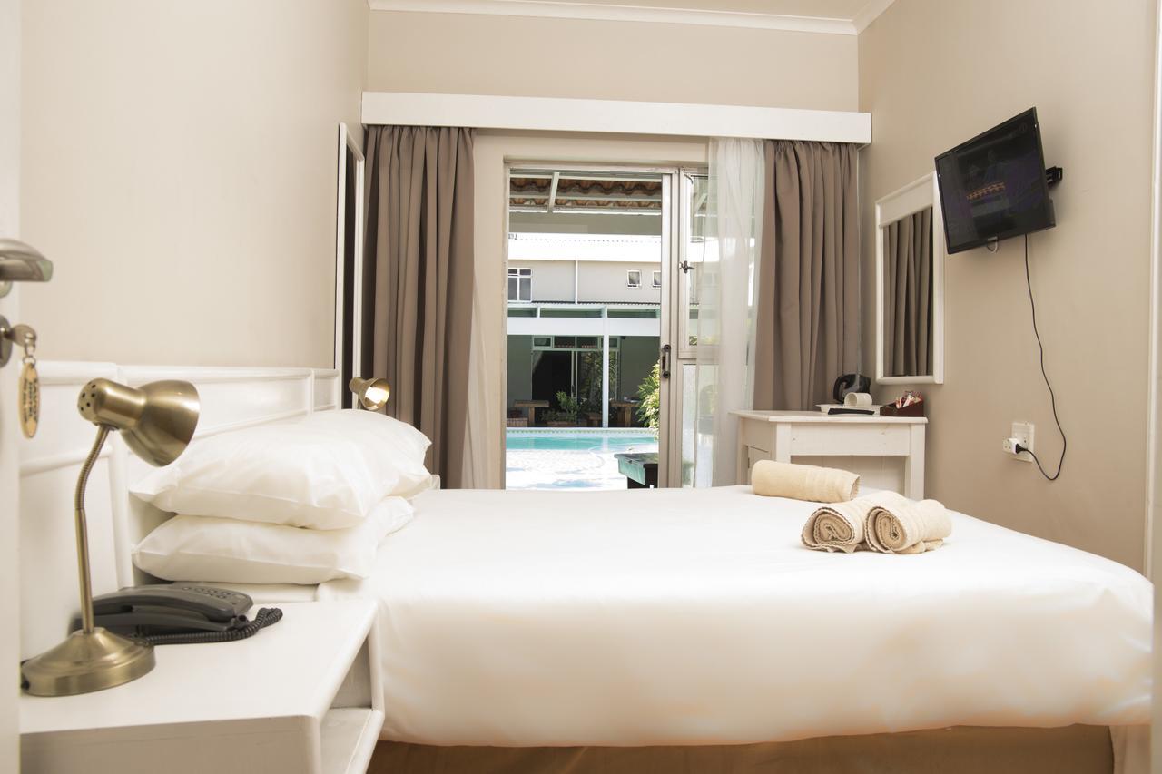 Savoy Hotel 杰弗里湾 外观 照片