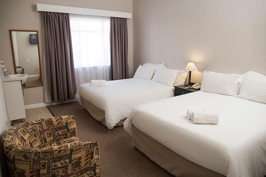 Savoy Hotel 杰弗里湾 外观 照片