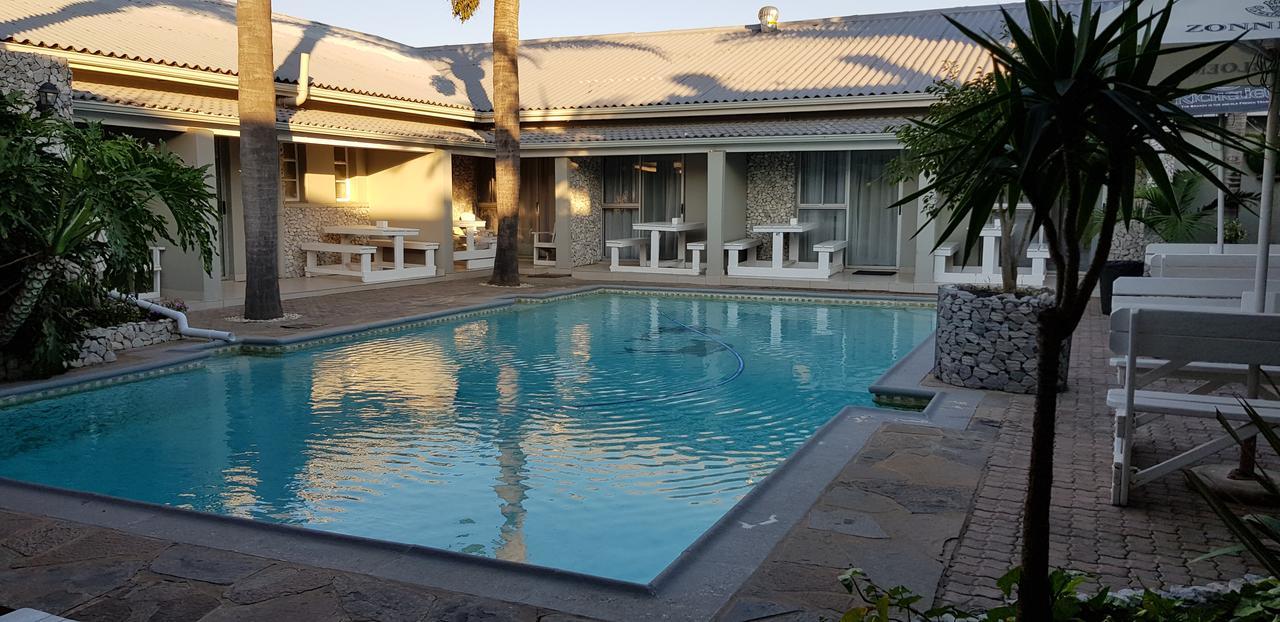 Savoy Hotel 杰弗里湾 外观 照片